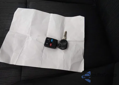 2009 Ford Focus Se z USA, uszkodzony, nr VIN 1FAHP35N29W266883